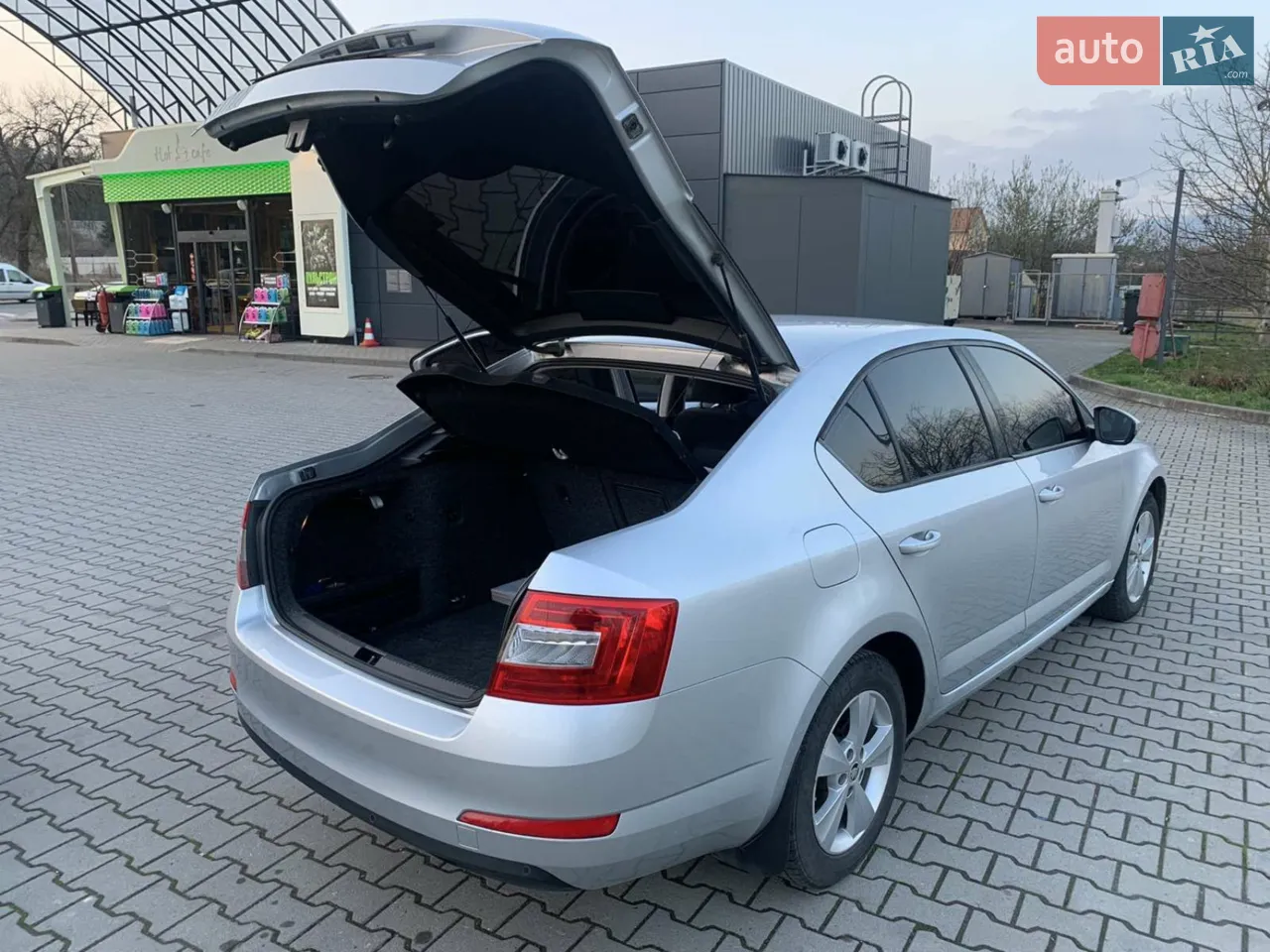 2016 Skoda Octavia - мініатюра 19