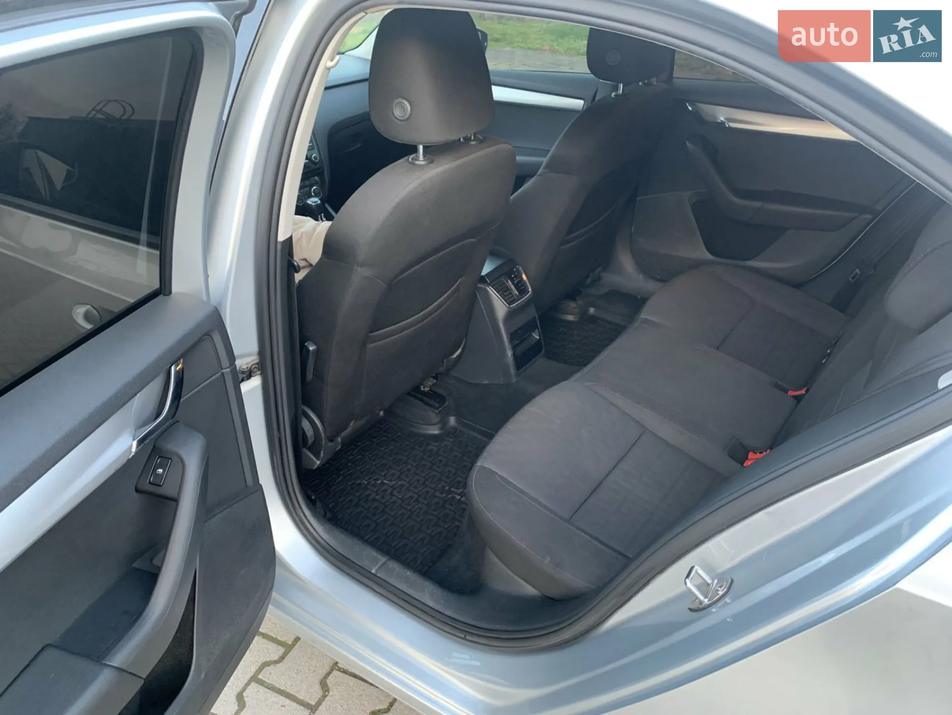 2015 Skoda Octavia - мініатюра 12