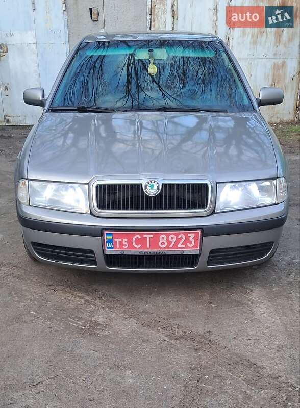 Лифтбек Skoda Octavia 2006 в 