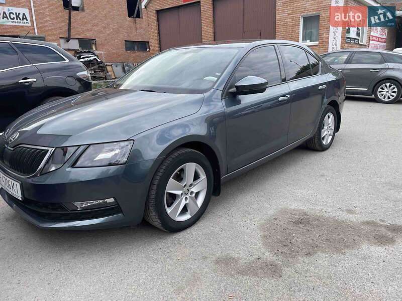 Лифтбек Skoda Octavia 2018 в Кропивницком