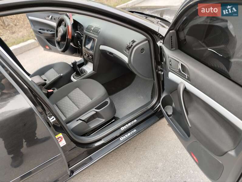 Універсал Skoda Octavia 2010 в Умані