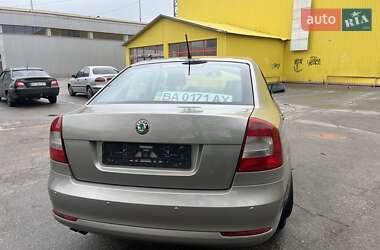 Лифтбек Skoda Octavia 2010 в Кропивницком