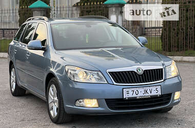 Универсал Skoda Octavia 2009 в Дубно