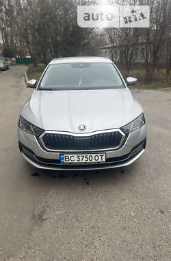 Лифтбек Skoda Octavia 2022 в Львове