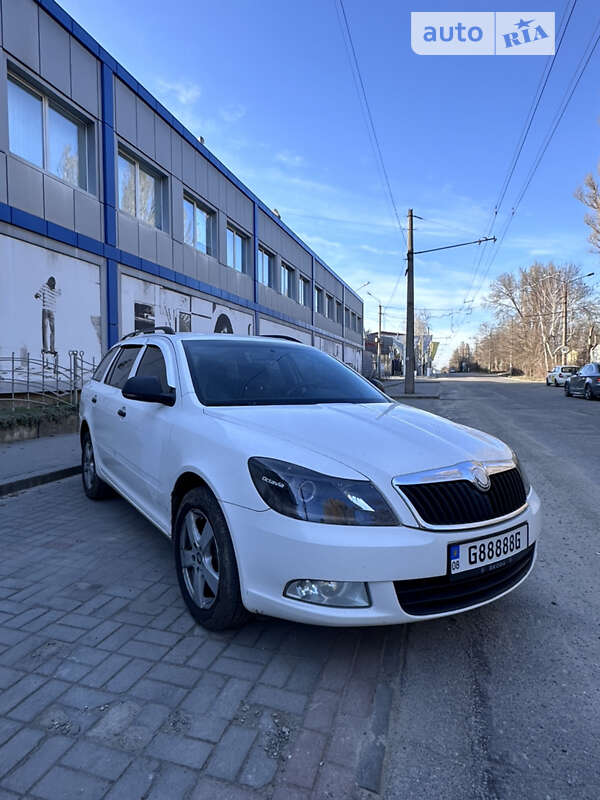 Універсал Skoda Octavia 2009 в Запоріжжі