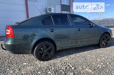 Лифтбек Skoda Octavia 2005 в Новояворовске