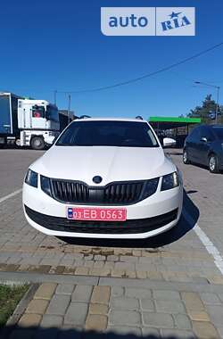 Универсал Skoda Octavia 2019 в Червонограде