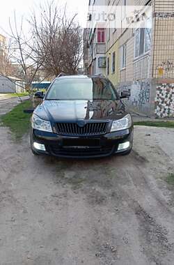 Универсал Skoda Octavia 2012 в Александрие