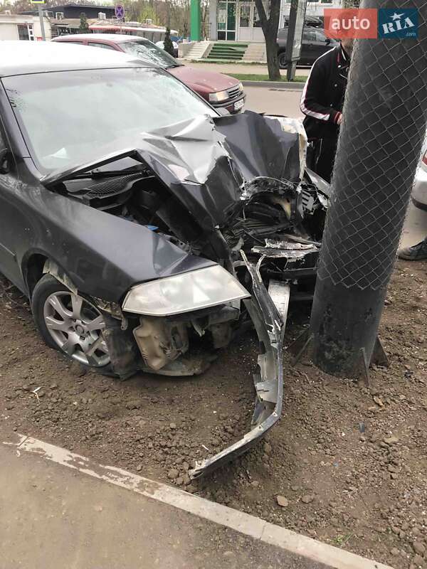 Универсал Skoda Octavia 2006 в Черновцах