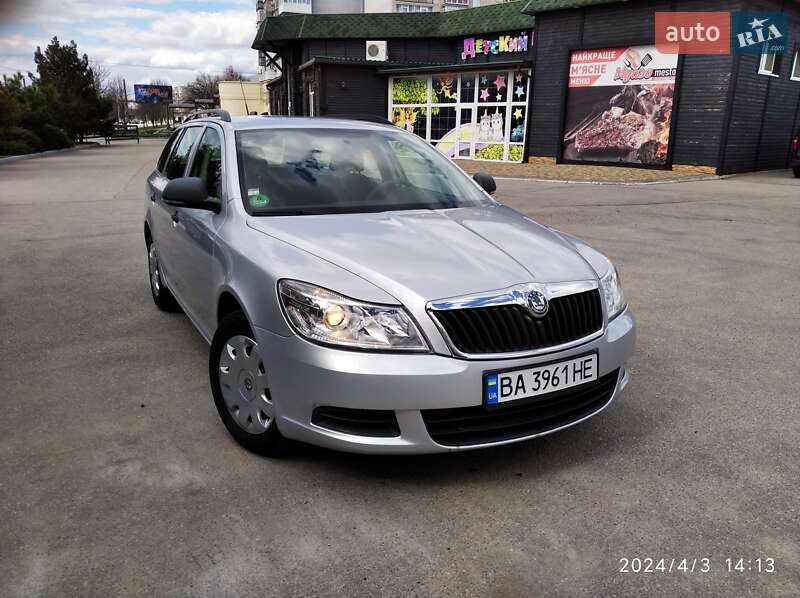 Універсал Skoda Octavia 2010 в Кропивницькому