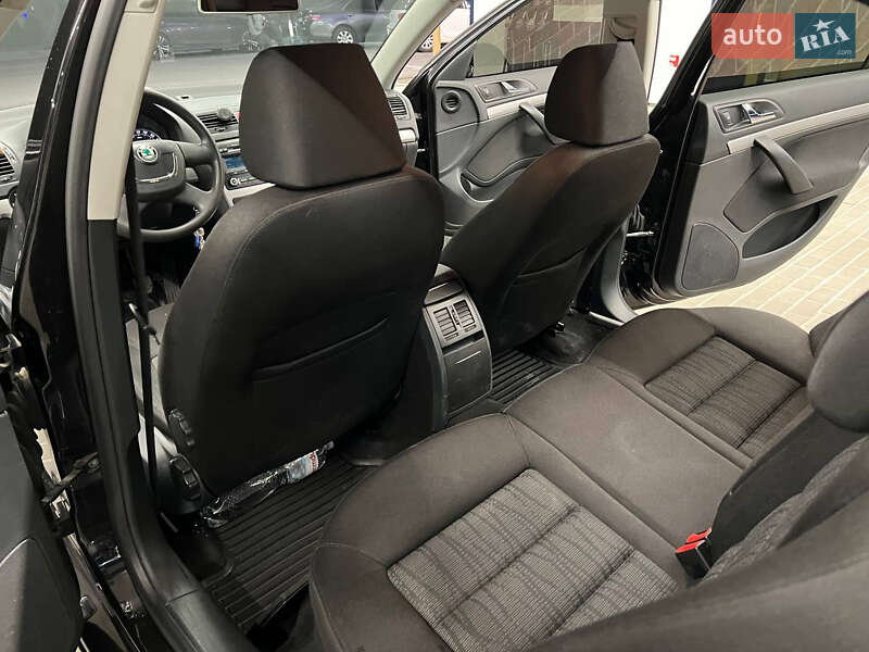 Лифтбек Skoda Octavia 2011 в Днепре фото 36 Лифтбек Skoda Octavia 2011 в Днепре