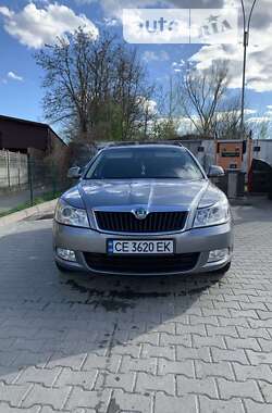 Універсал Skoda Octavia 2012 в Чернівцях