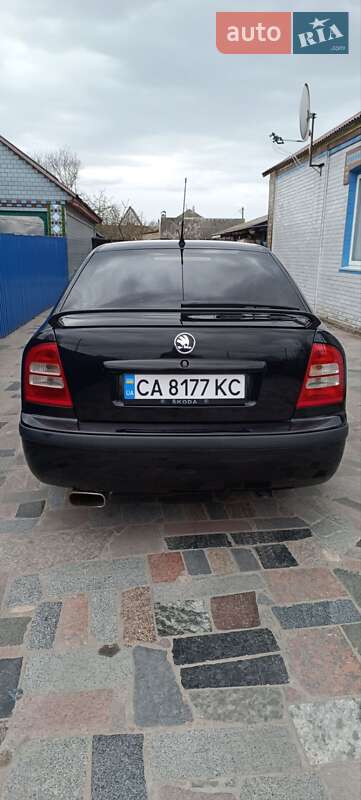 Лифтбек Skoda Octavia 2003 в Жашкове