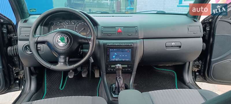 Лифтбек Skoda Octavia 2003 в Жашкове