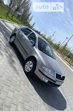 Лифтбек Skoda Octavia 2008 в Измаиле