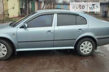 Лифтбек Skoda Octavia 2003 в 