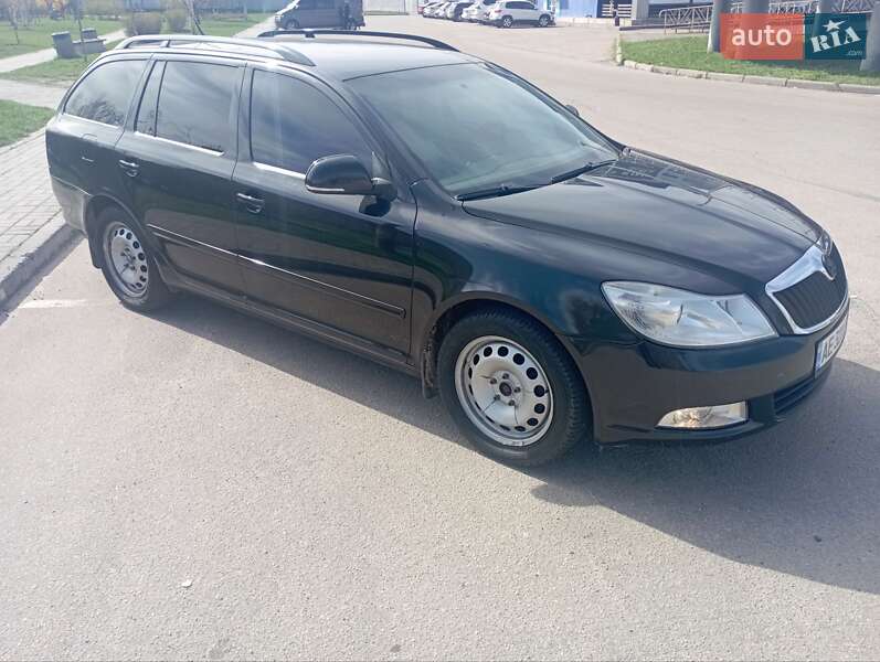 Універсал Skoda Octavia 2010 в Кривому Розі