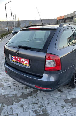 Универсал Skoda Octavia 2010 в Золочеве