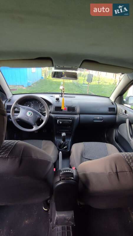 Ліфтбек Skoda Octavia 2003 в Львові