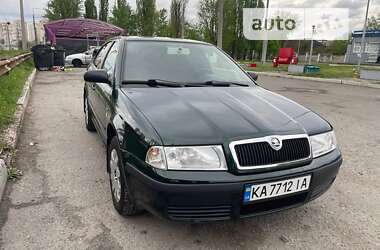 Лифтбек Skoda Octavia 2003 в Киеве