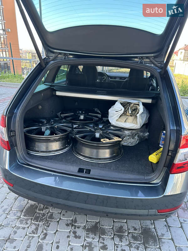 Універсал Skoda Octavia 2019 в Івано-Франківську