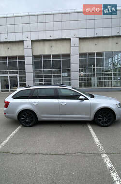 Универсал Skoda Octavia 2015 в 