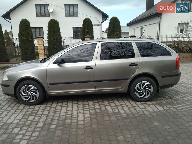 Универсал Skoda Octavia 2011 в Львове