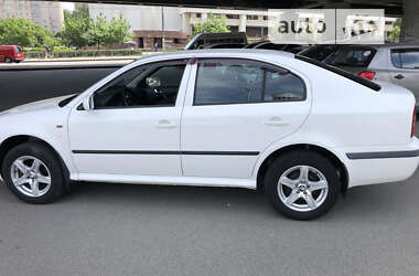 Универсал Skoda Octavia 2002 в 