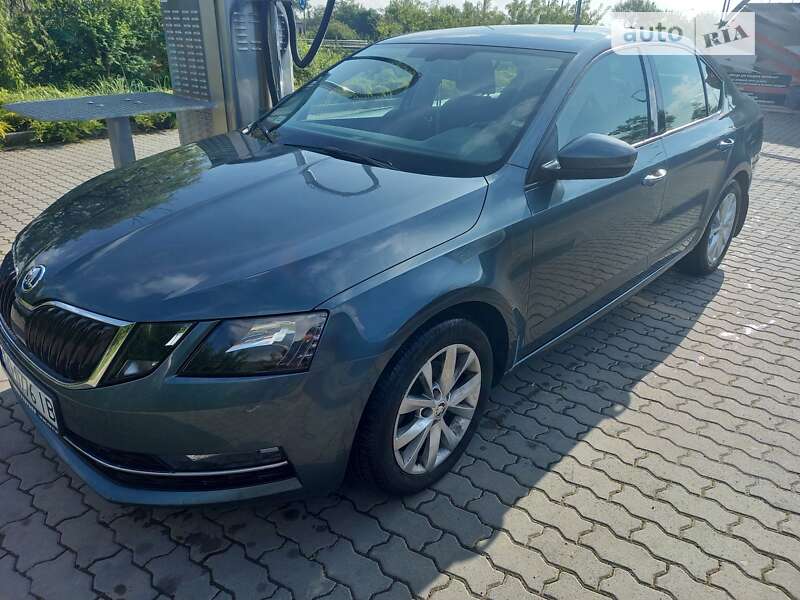 Ліфтбек Skoda Octavia 2018 в Ужгороді