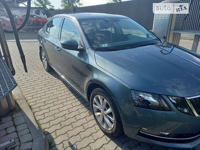 Ліфтбек Skoda Octavia 2018 в Ужгороді