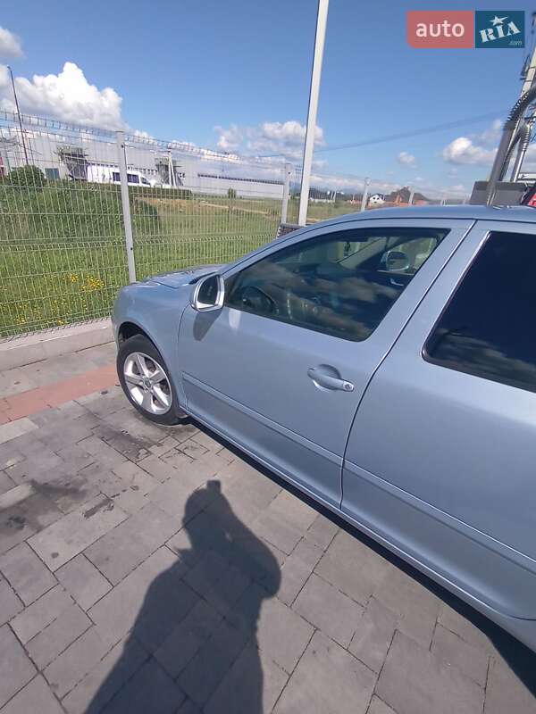 Лифтбек Skoda Octavia 2010 в Хусте
