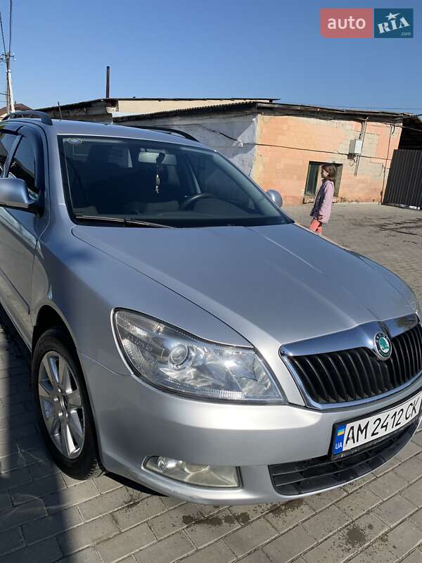Універсал Skoda Octavia 2010 в Малині