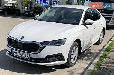 Лифтбек Skoda Octavia 2022 в Мукачево