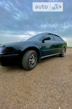 Лифтбек Skoda Octavia 2003 в Днепре