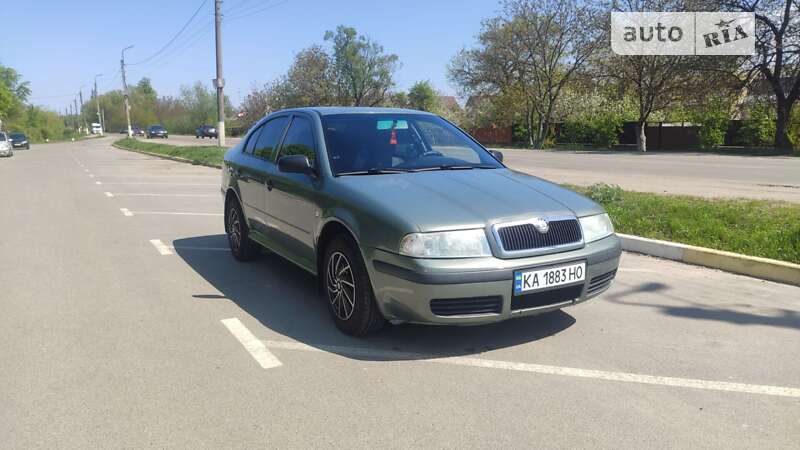 Лифтбек Skoda Octavia 2003 в Киеве