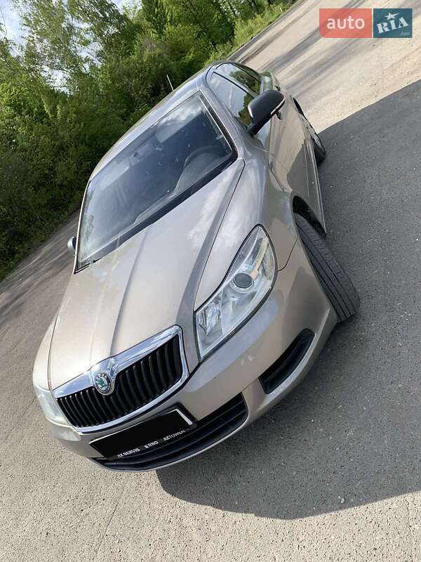 Лифтбек Skoda Octavia 2012 в Старом Самборе