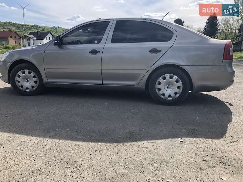 Лифтбек Skoda Octavia 2012 в Старом Самборе