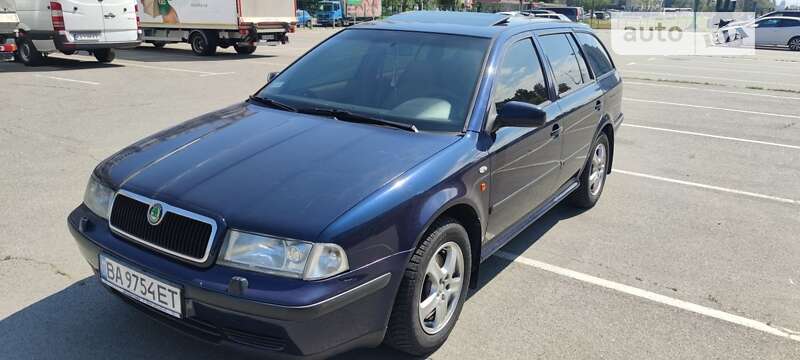 Универсал Skoda Octavia 1999 в Киеве