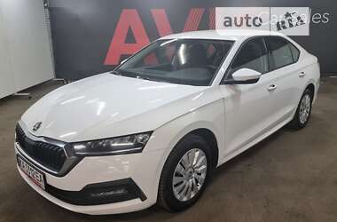 Лифтбек Skoda Octavia 2021 в Киеве