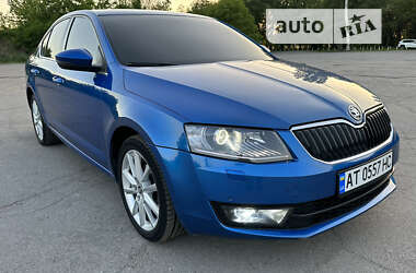 Лифтбек Skoda Octavia 2016 в Павлограде