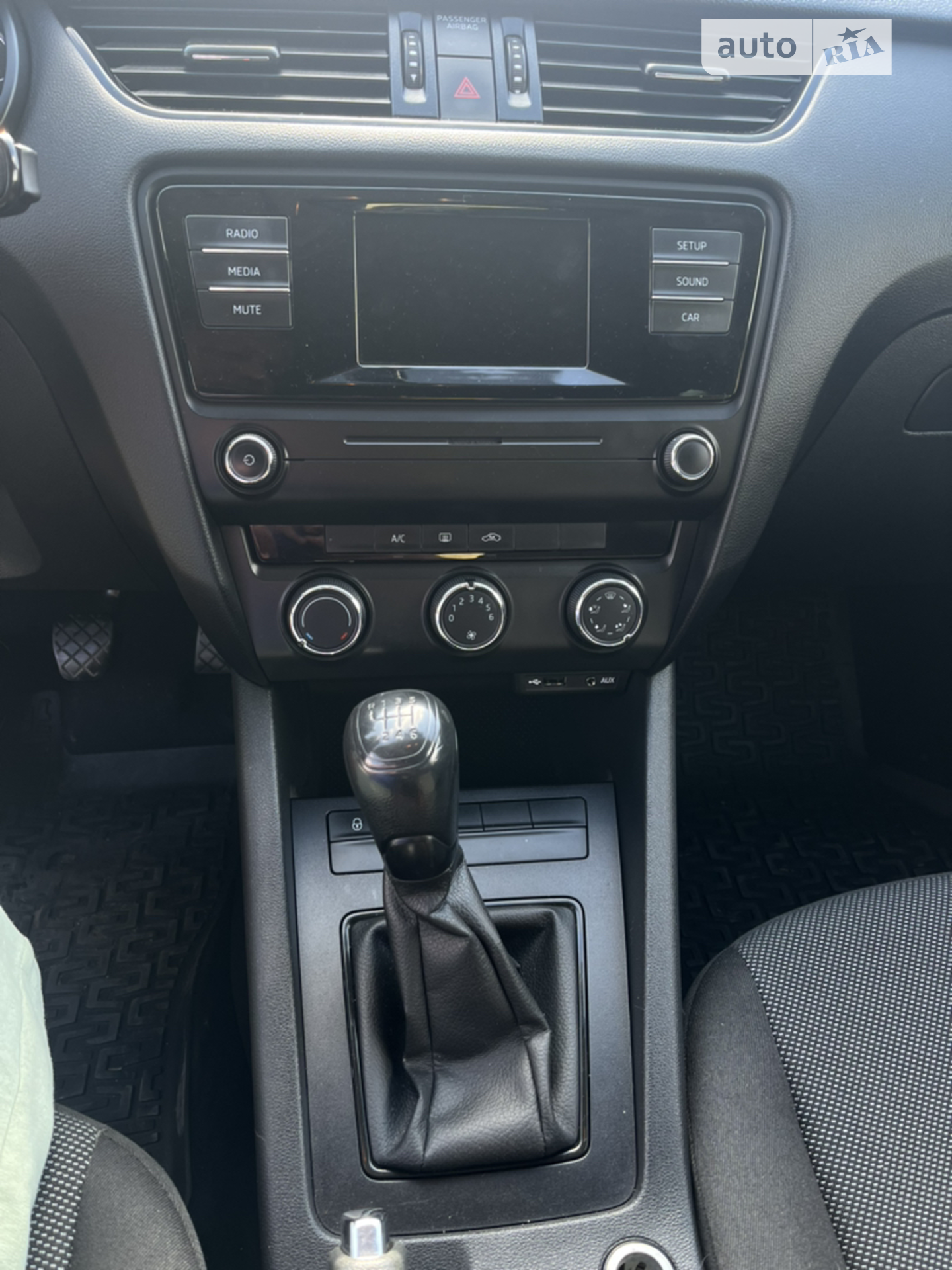 2016 Skoda Octavia - мініатюра 3