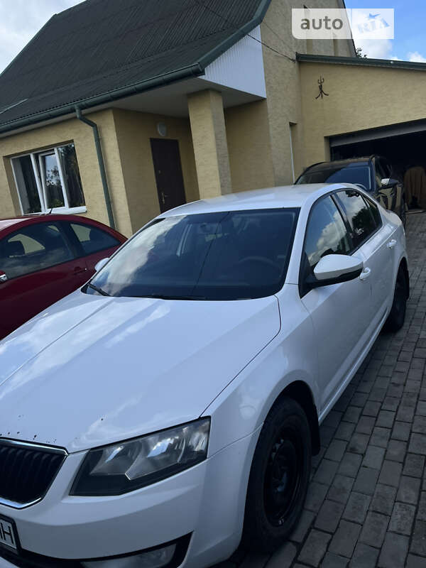 Лифтбек Skoda Octavia 2016 в Луцке