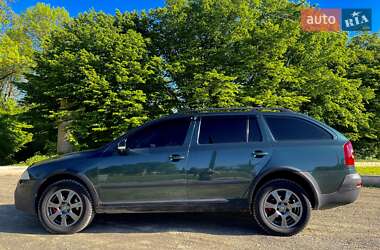 Универсал Skoda Octavia 2006 в Городке