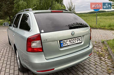 Універсал Skoda Octavia 2012 в Дрогобичі