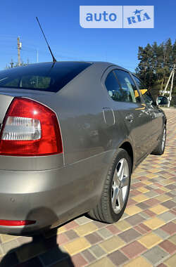 Лифтбек Skoda Octavia 2009 в Котельве