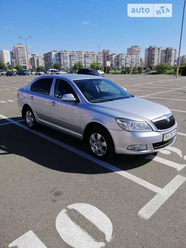 Лифтбек Skoda Octavia 2012 в Киеве