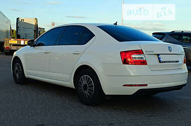 Лифтбек Skoda Octavia 2020 в Днепре