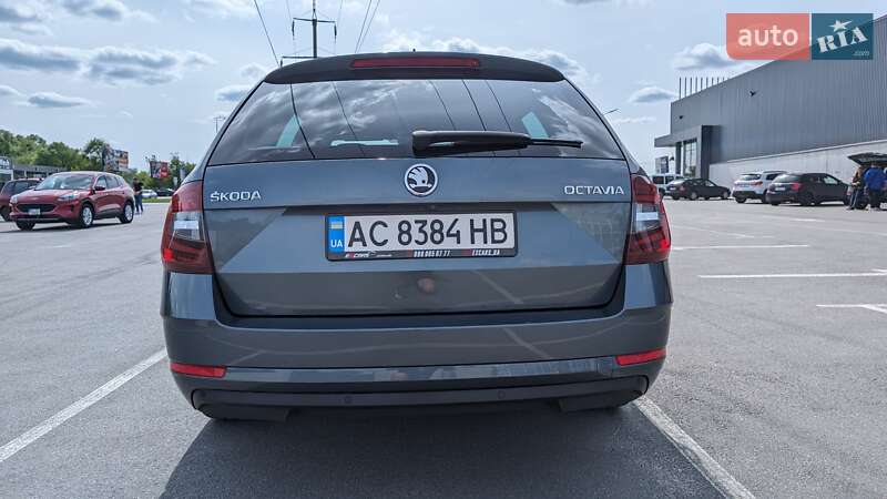 Универсал Skoda Octavia 2017 в Ирпене