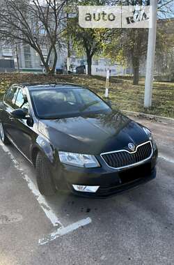 Лифтбек Skoda Octavia 2015 в Ровно