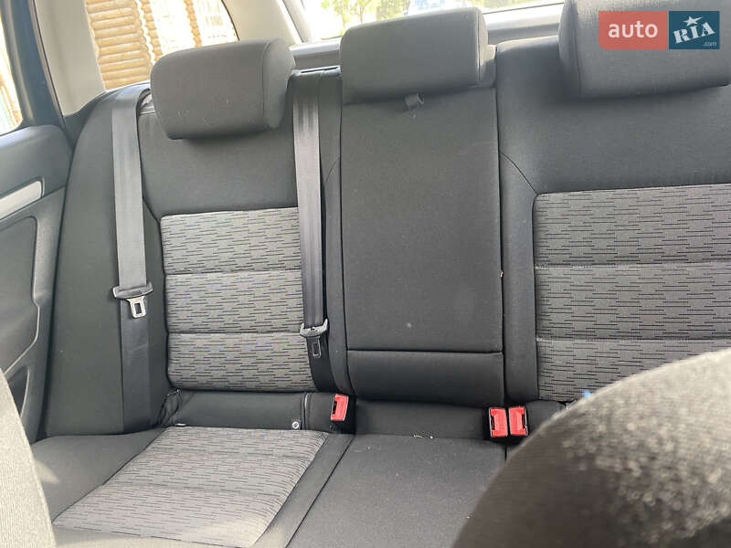 Универсал Skoda Octavia 2010 в Днепре